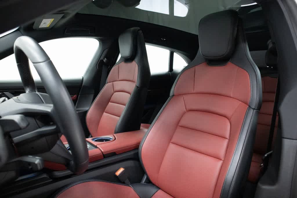 Thumbnail: 2025 Porsche Taycan - 5