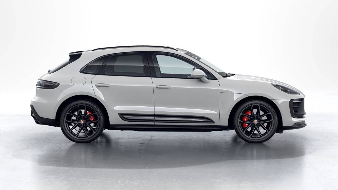 Thumbnail: 2026 Porsche Macan - 7