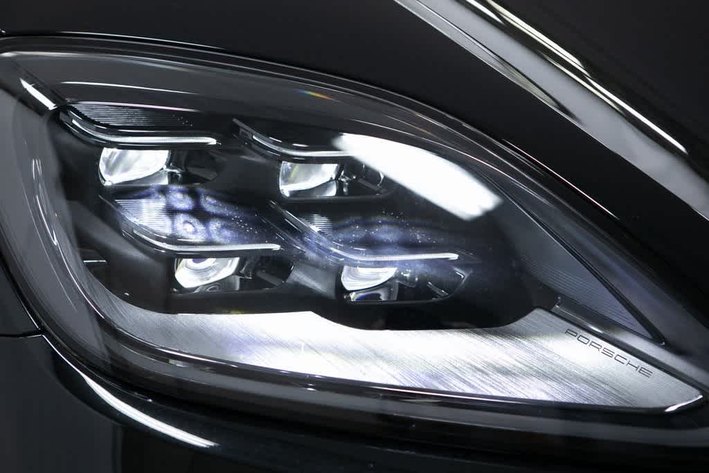 Thumbnail: 2025 Porsche  - 17