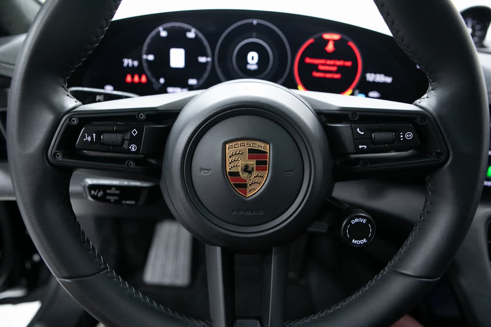 Thumbnail: 2022 Porsche Taycan - 14