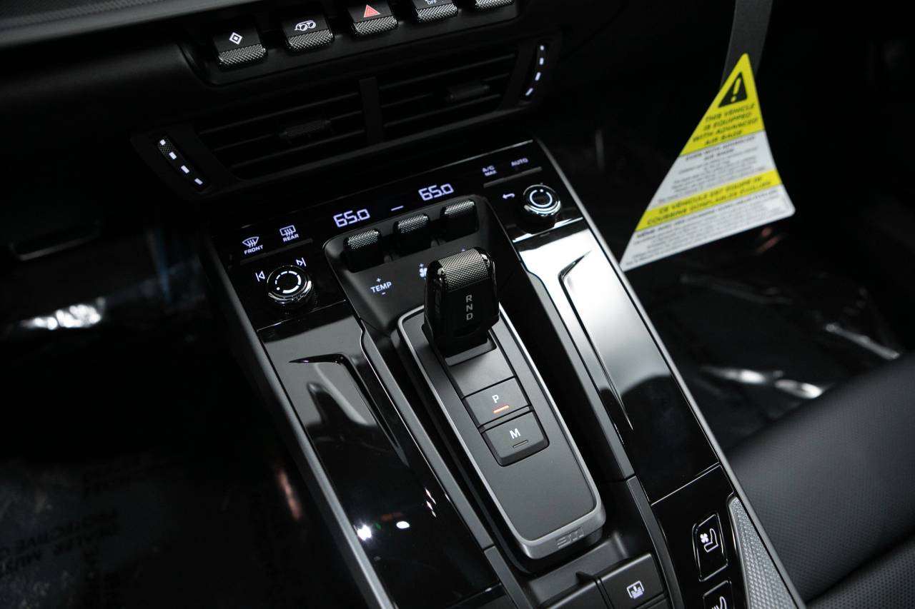 Thumbnail: 2026 Porsche 911 - 28