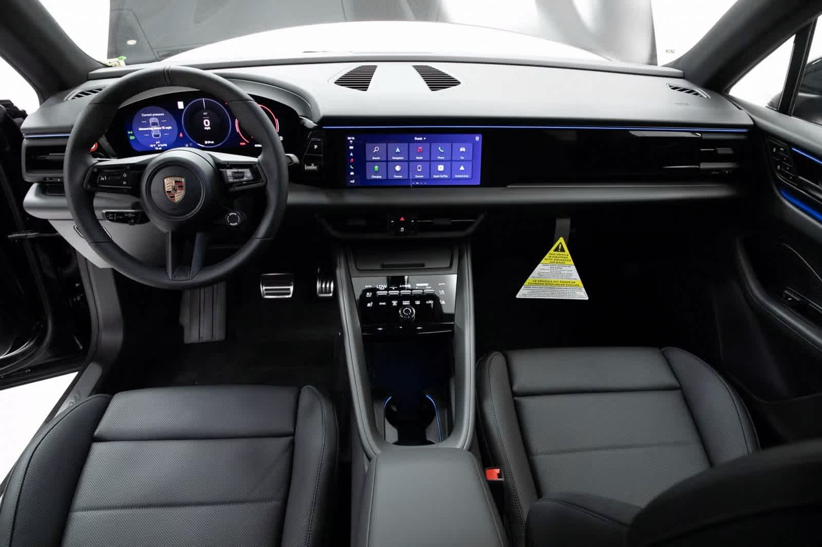 Thumbnail: 2025 Porsche Macan - 13