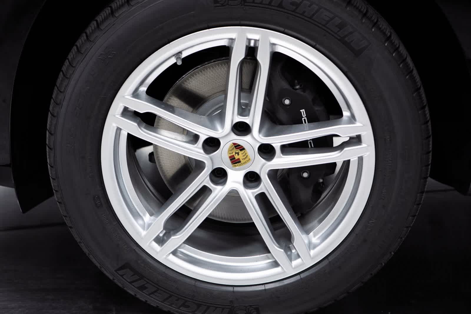 Thumbnail: 2025 Porsche Macan - 11