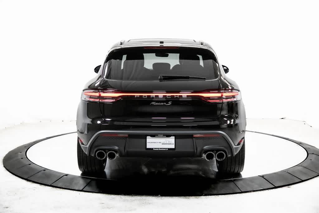 Thumbnail: 2025 Porsche Macan - 6
