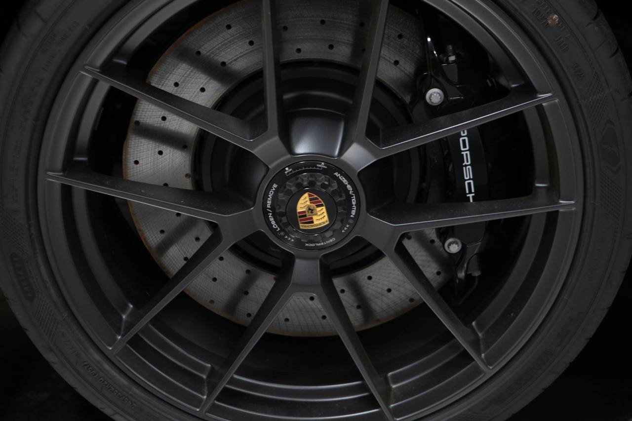 Thumbnail: 2026 Porsche 911 - 11