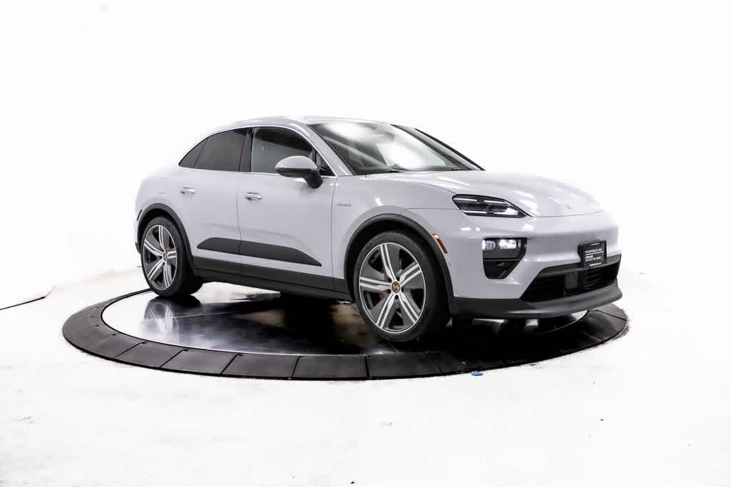 Thumbnail: 2025 Porsche Macan - 9