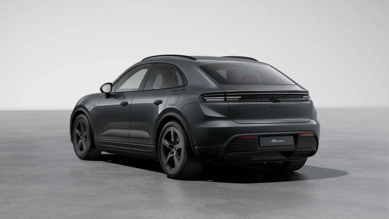 Thumbnail: 2025 Porsche Macan - 3