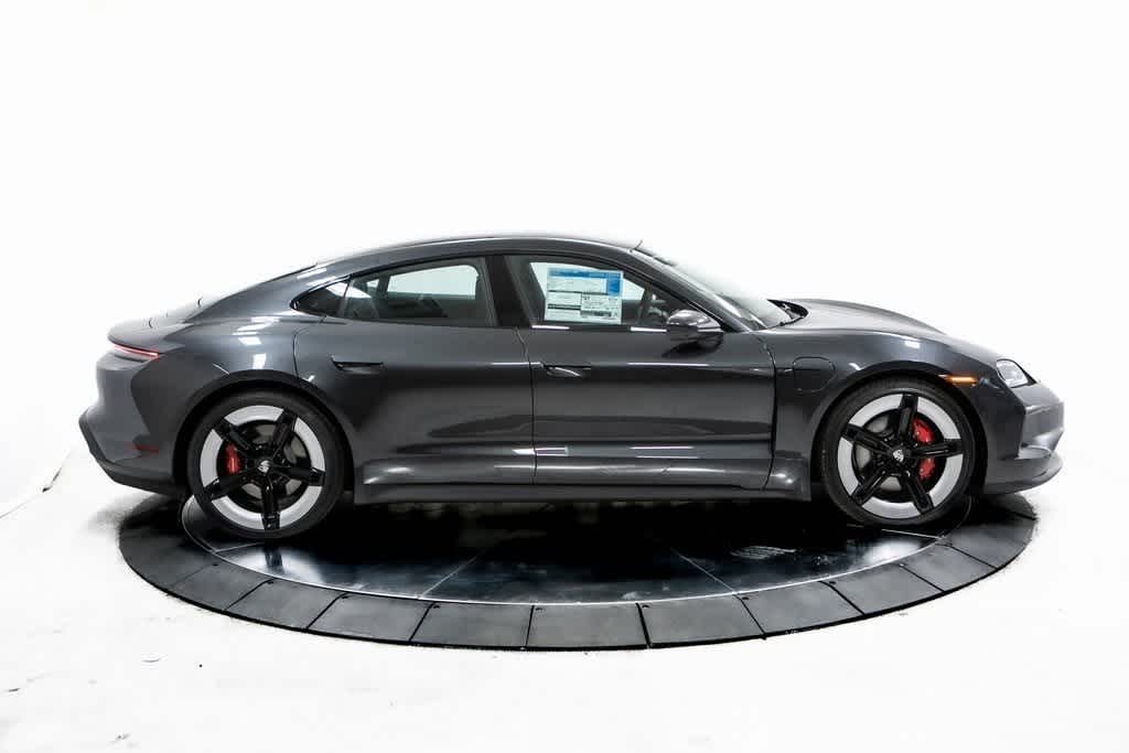 Thumbnail: 2025 Porsche Taycan - 8