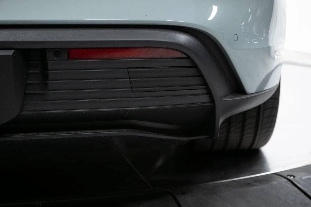 Thumbnail: 2025 Porsche Taycan - 39