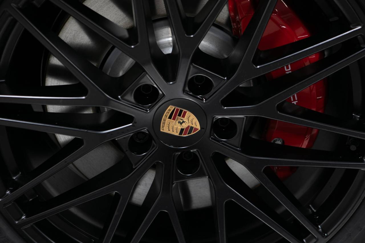 Thumbnail: 2026 Porsche  - 11