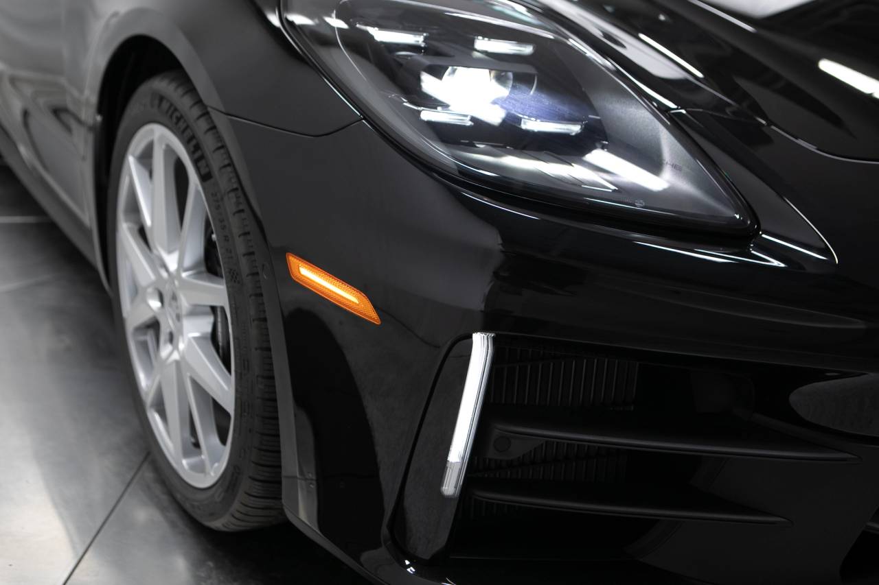 Thumbnail: 2026 Porsche Panamera - 12