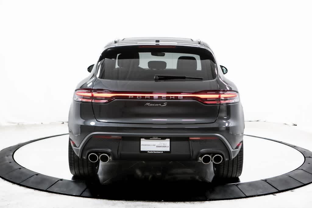 Thumbnail: 2025 Porsche Macan - 6