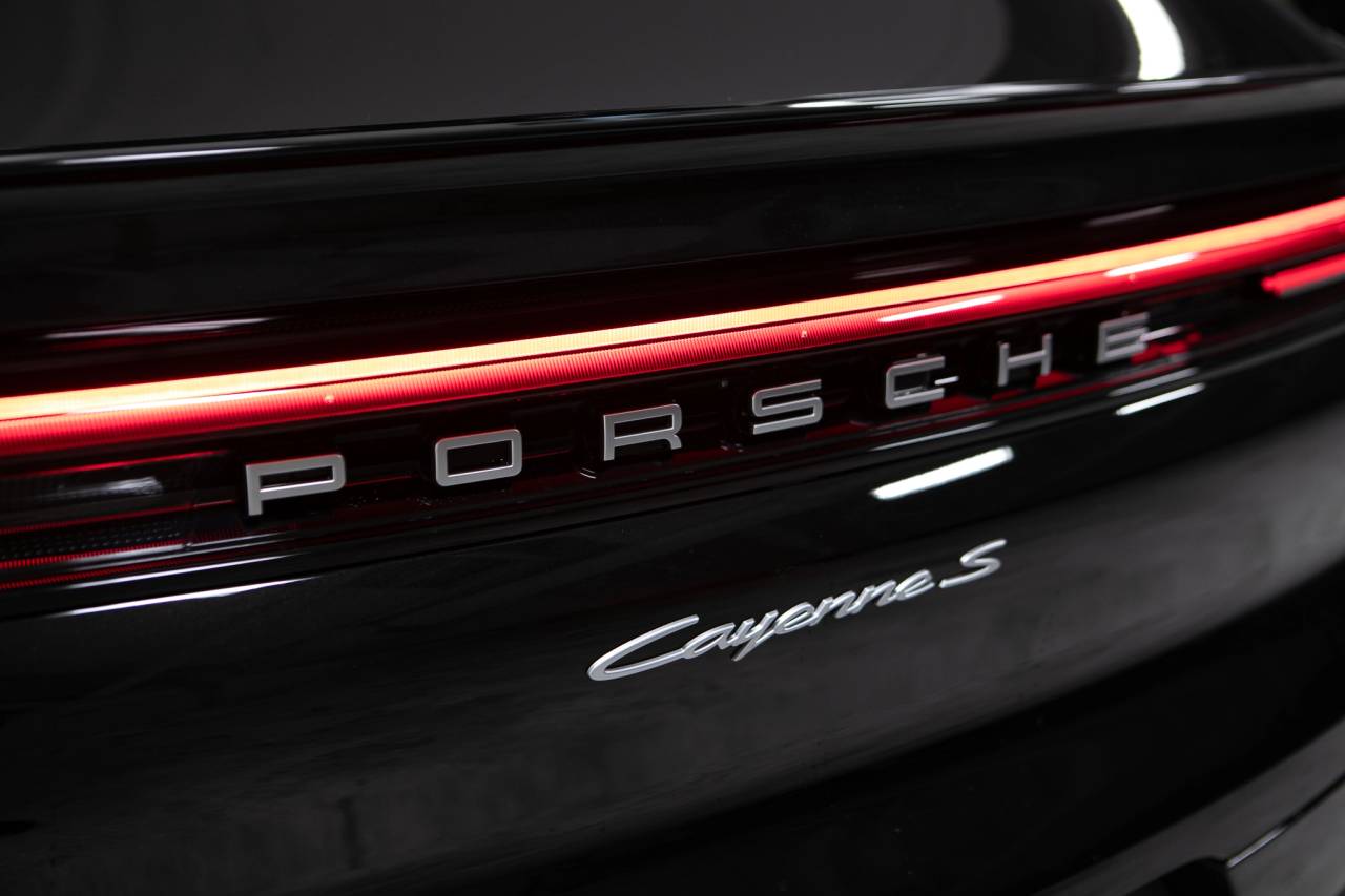 Thumbnail: 2026 Porsche  - 16