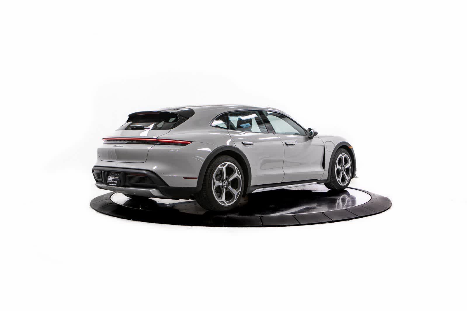 Thumbnail: 2024 Porsche Taycan - 7