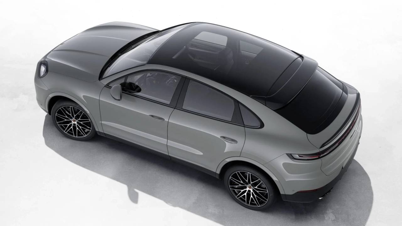 2026 Porsche Cayenne Coupe photo 4