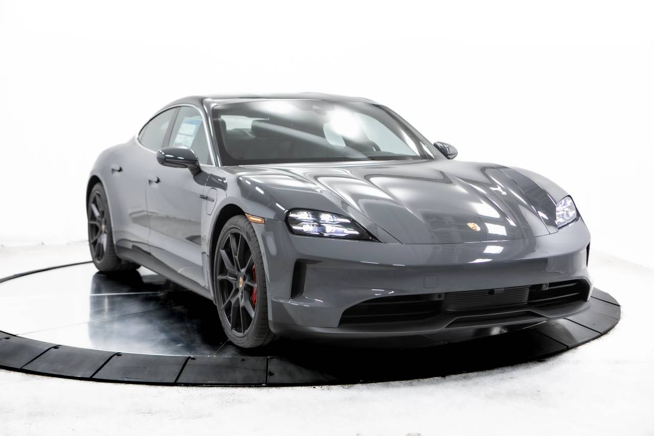 Thumbnail: 2025 Porsche Taycan - 11