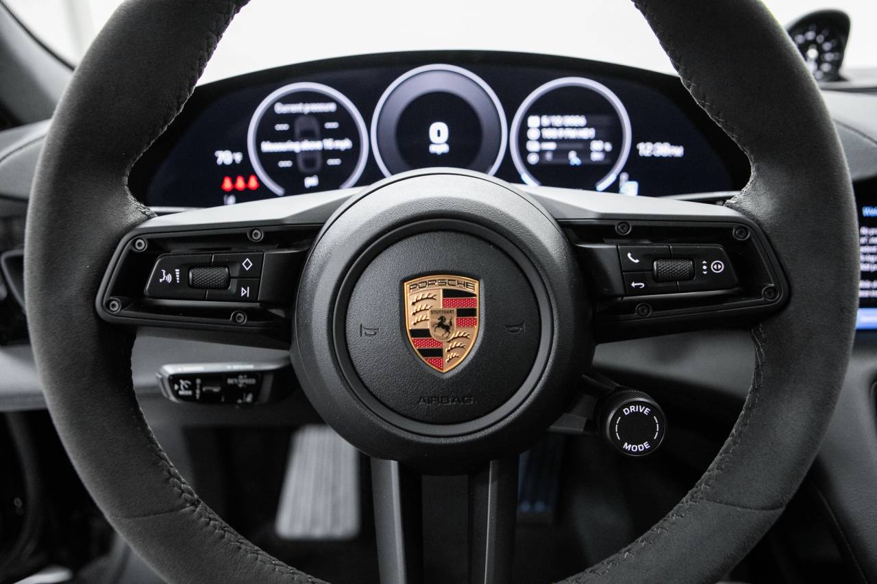Thumbnail: 2026 Porsche Taycan - 20