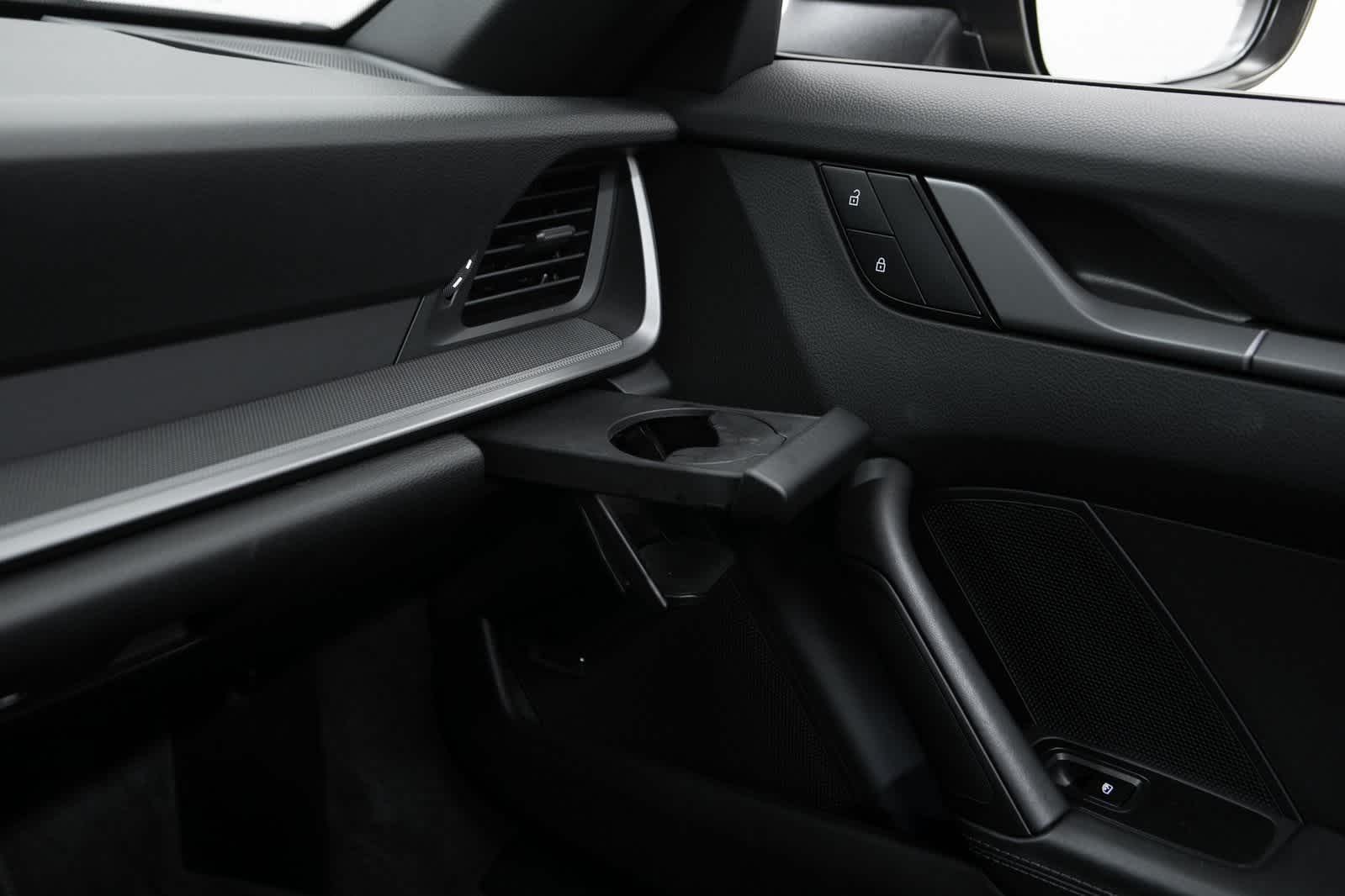 Thumbnail: 2022 Porsche 911 - 25