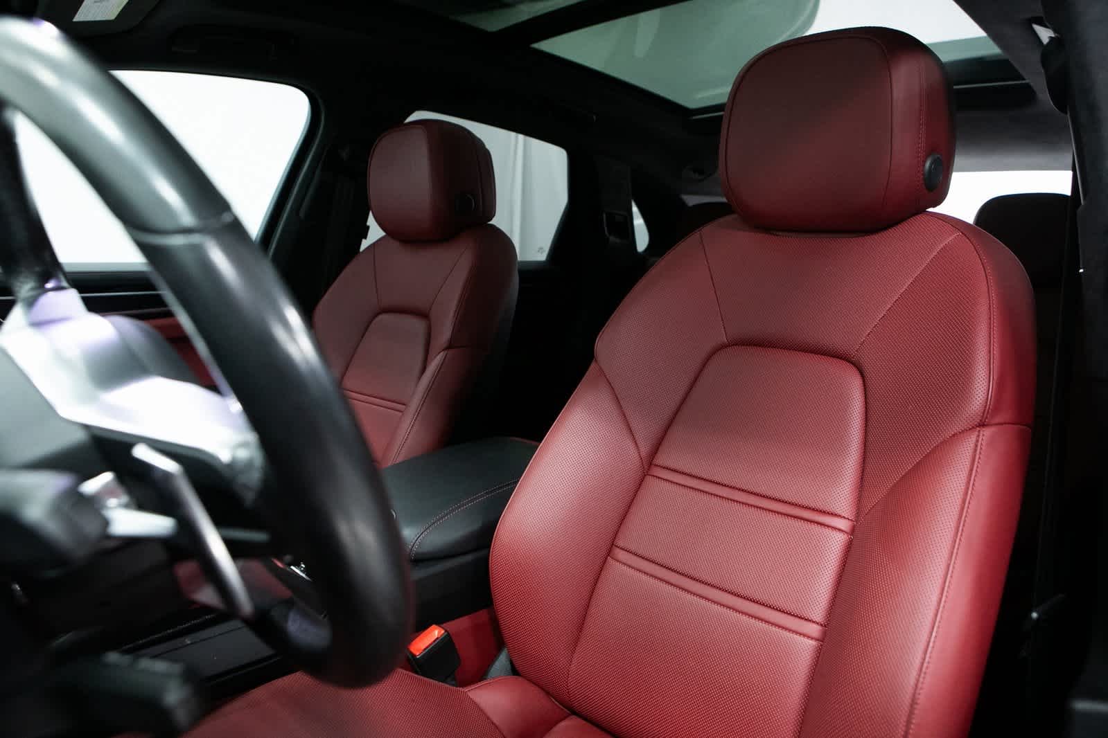 Thumbnail: 2023 Porsche Cayenne - 5