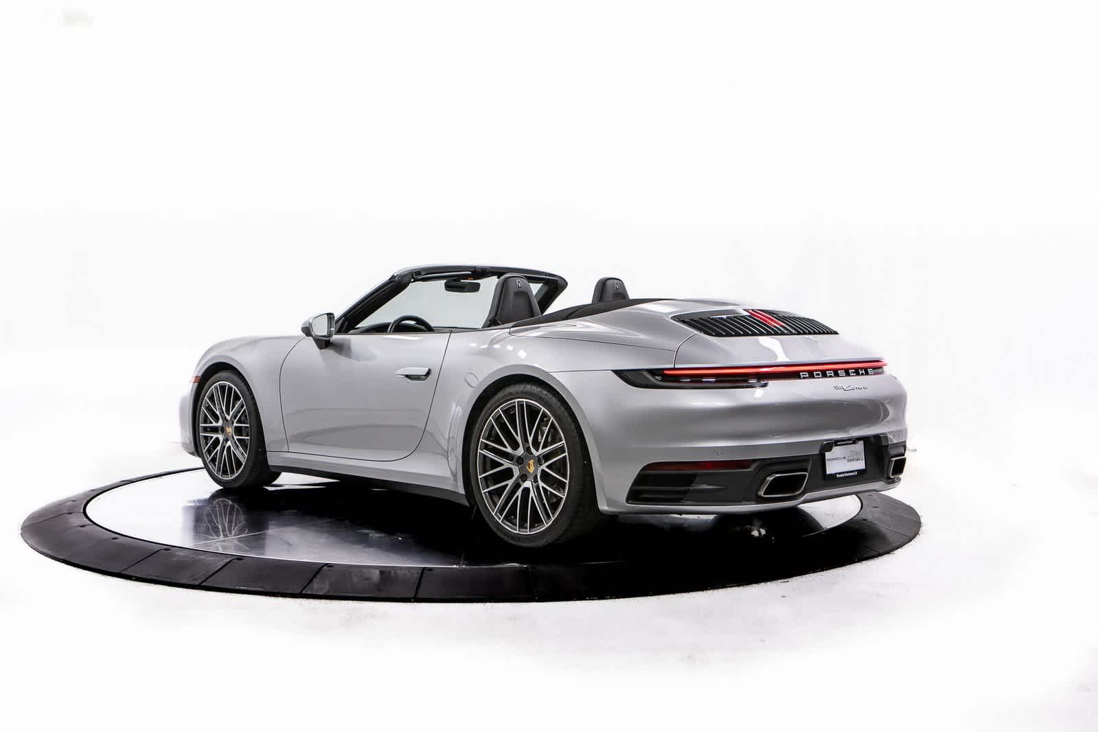 2022 Porsche 911 4 photo 3