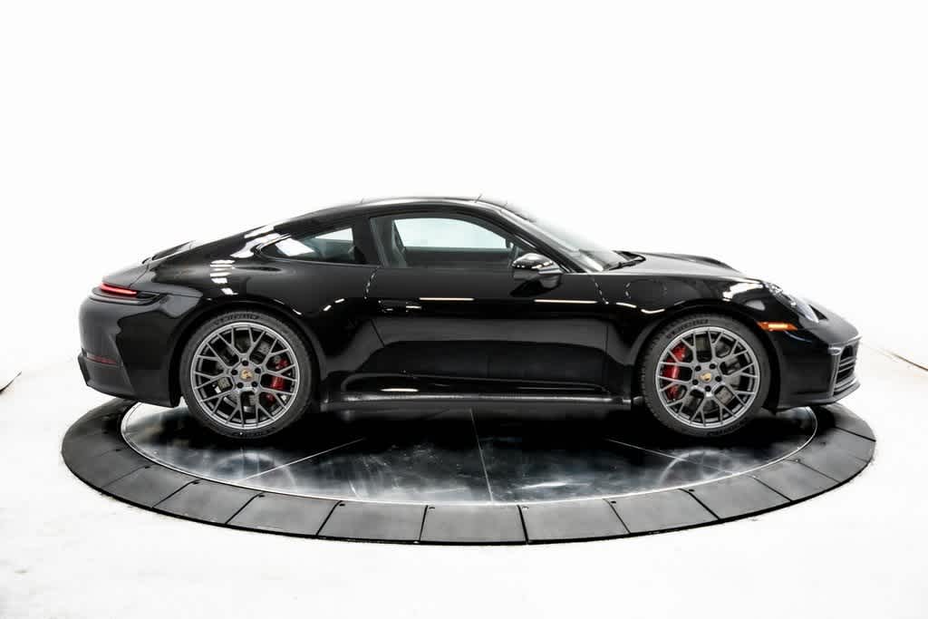 Thumbnail: 2025 Porsche 911 - 8
