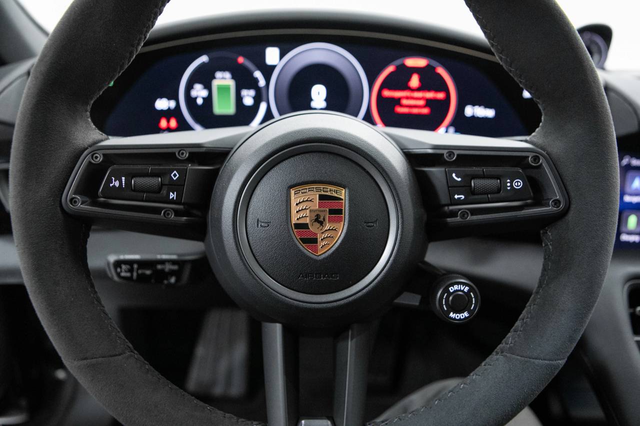 Thumbnail: 2026 Porsche Taycan - 20