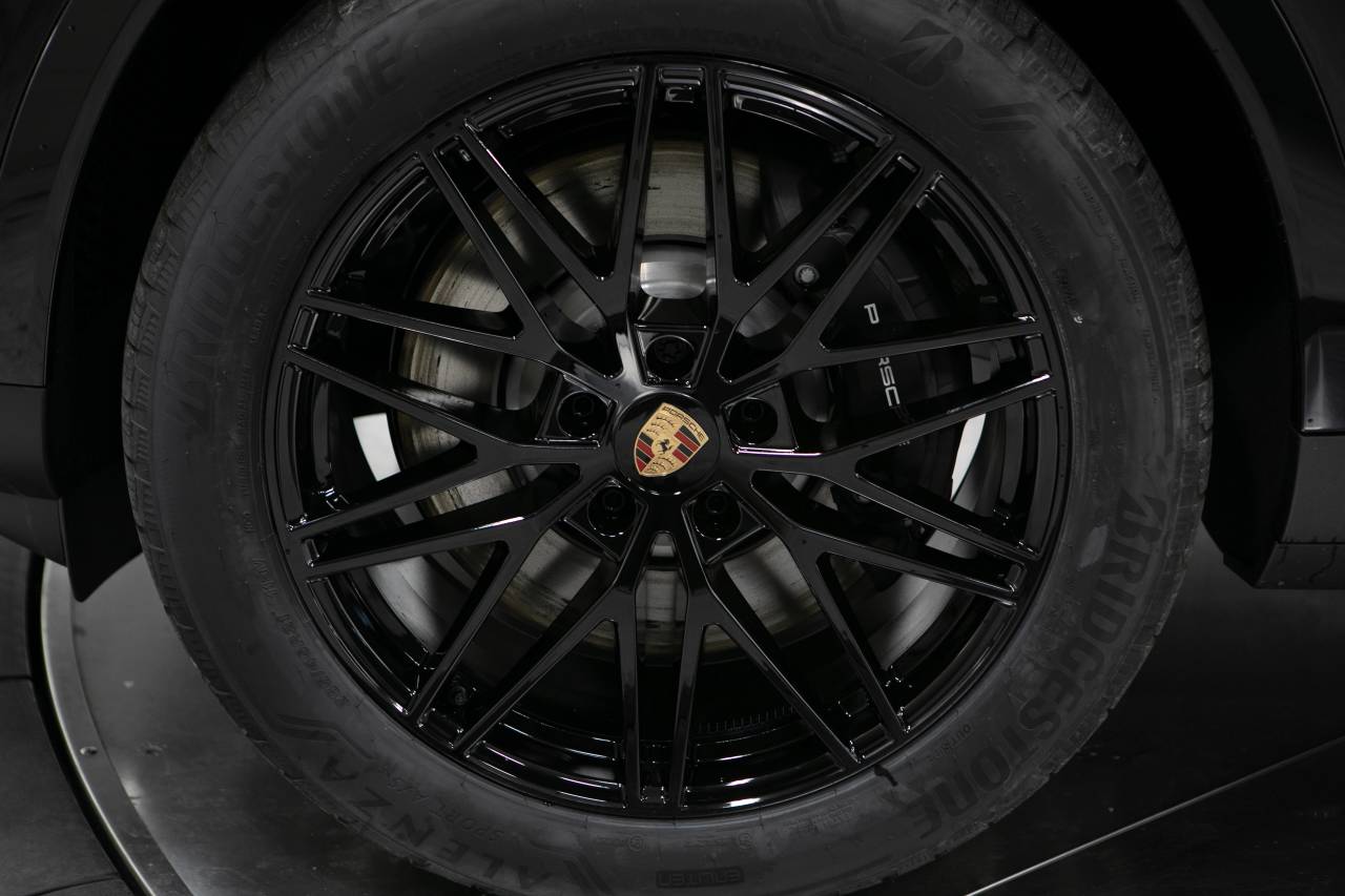 Thumbnail: 2025 Porsche Cayenne - 13