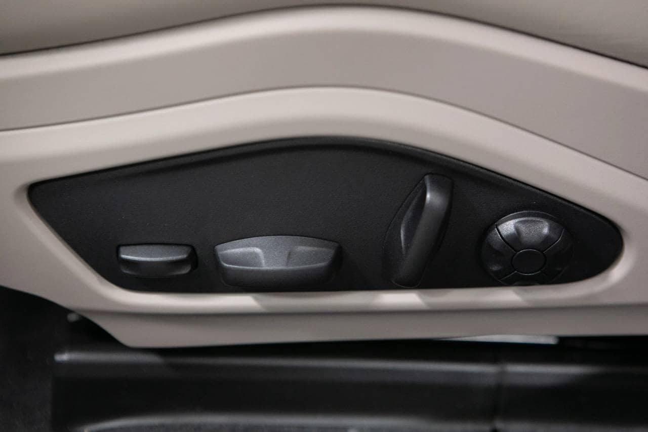 Thumbnail: 2026 Porsche Panamera - 24