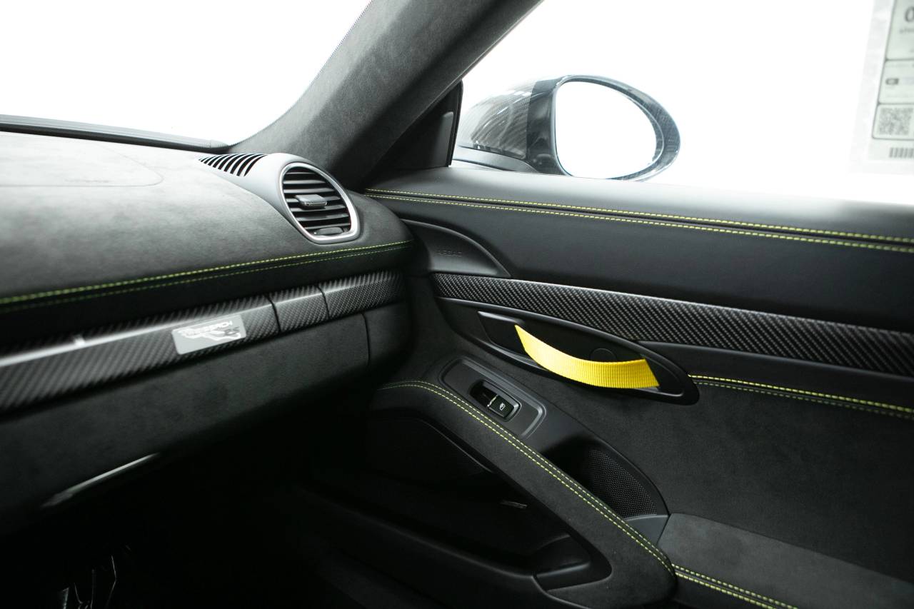 Thumbnail: 2025 Porsche  - 30