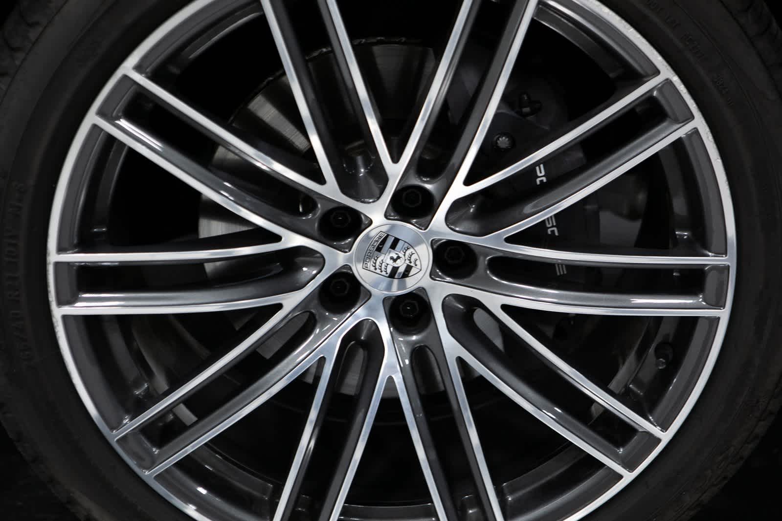 Thumbnail: 2025 Porsche Macan - 11