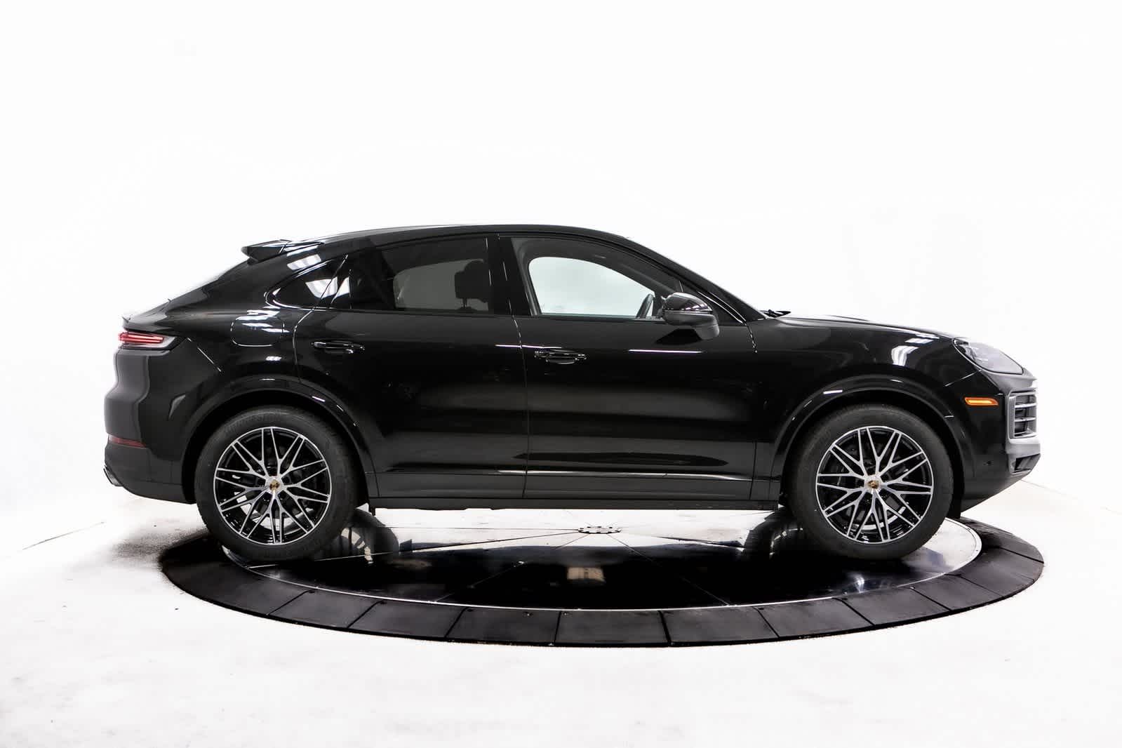Thumbnail: 2025 Porsche Cayenne - 8
