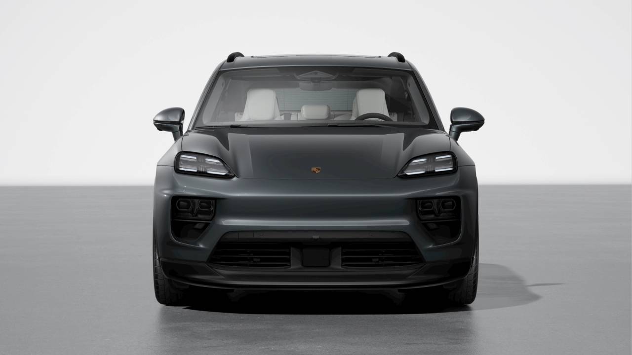 Thumbnail: 2026 Porsche Macan - 8