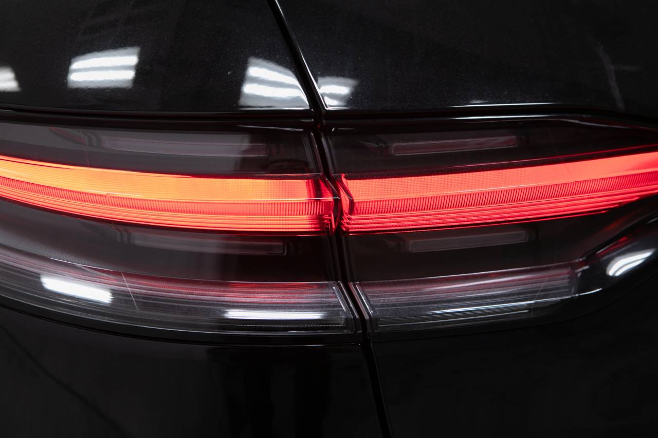 Thumbnail: 2026 Porsche Macan - 15