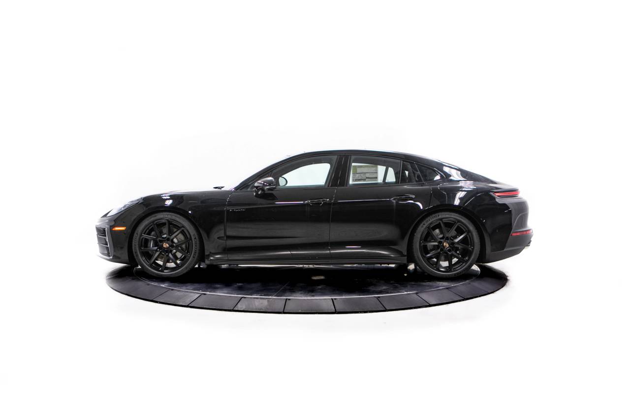 Thumbnail: 2026 Porsche Panamera - 2
