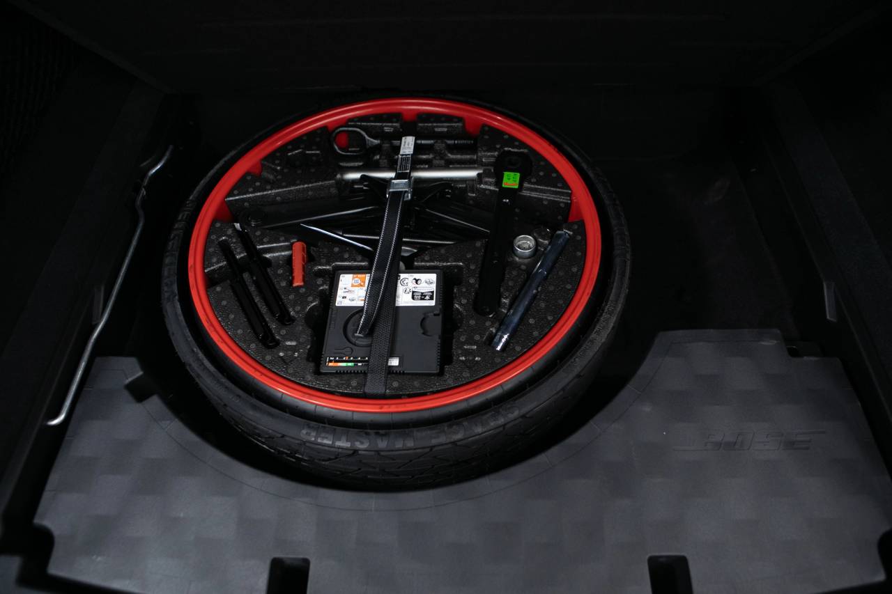 Thumbnail: 2025 Porsche Cayenne - 40