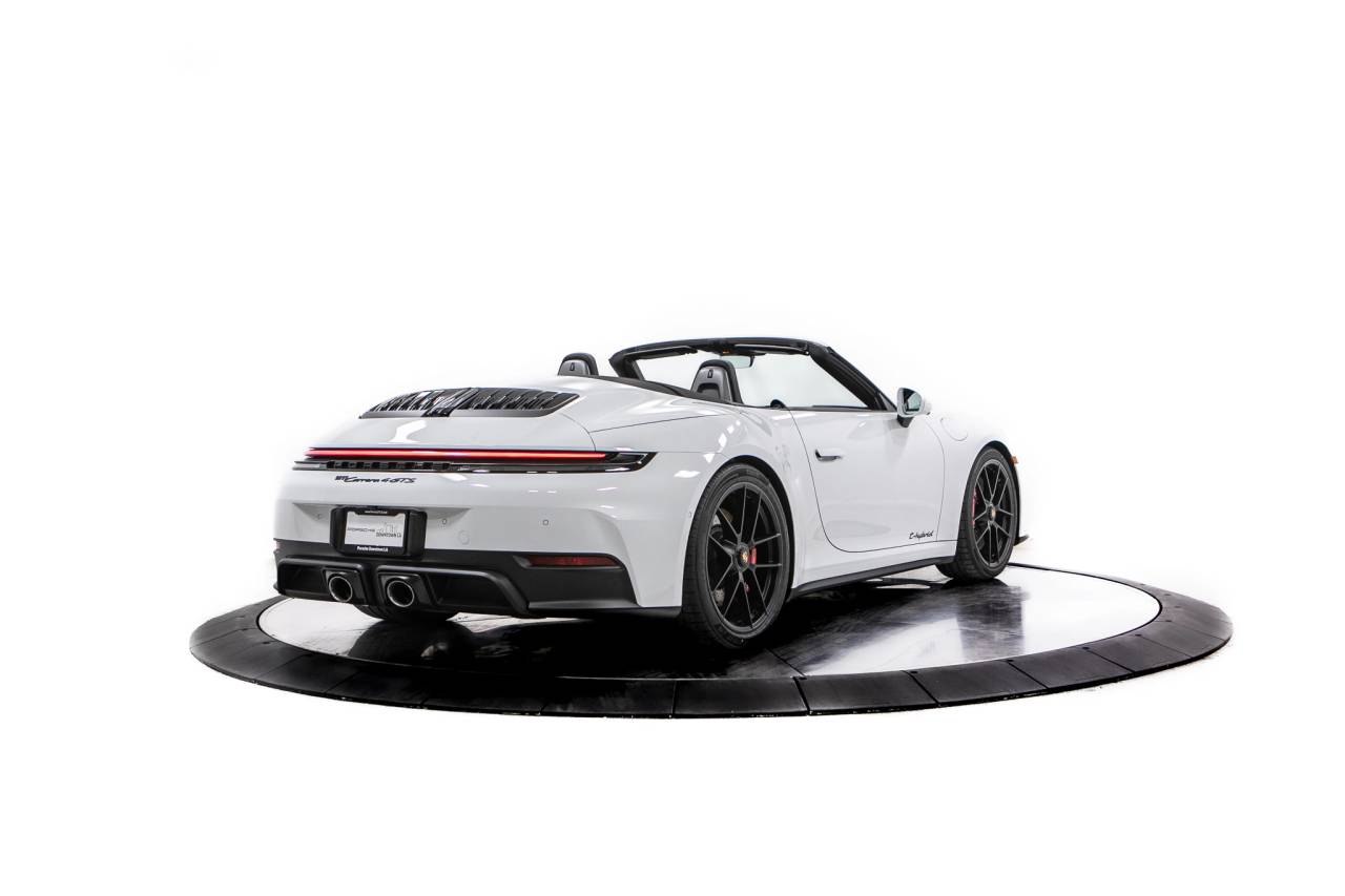 Thumbnail: 2026 Porsche 911 - 7