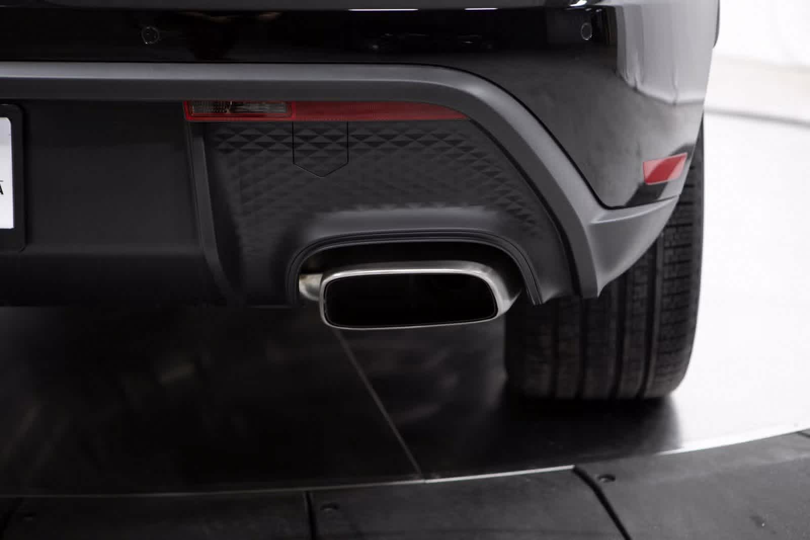 Thumbnail: 2025 Porsche Macan - 37