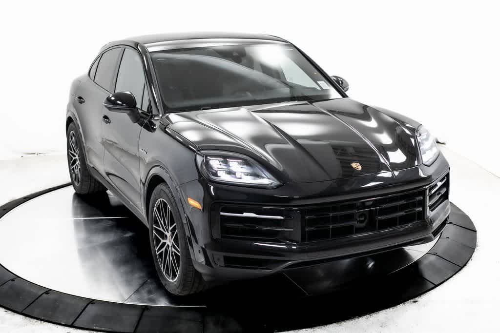 Thumbnail: 2025 Porsche  - 24