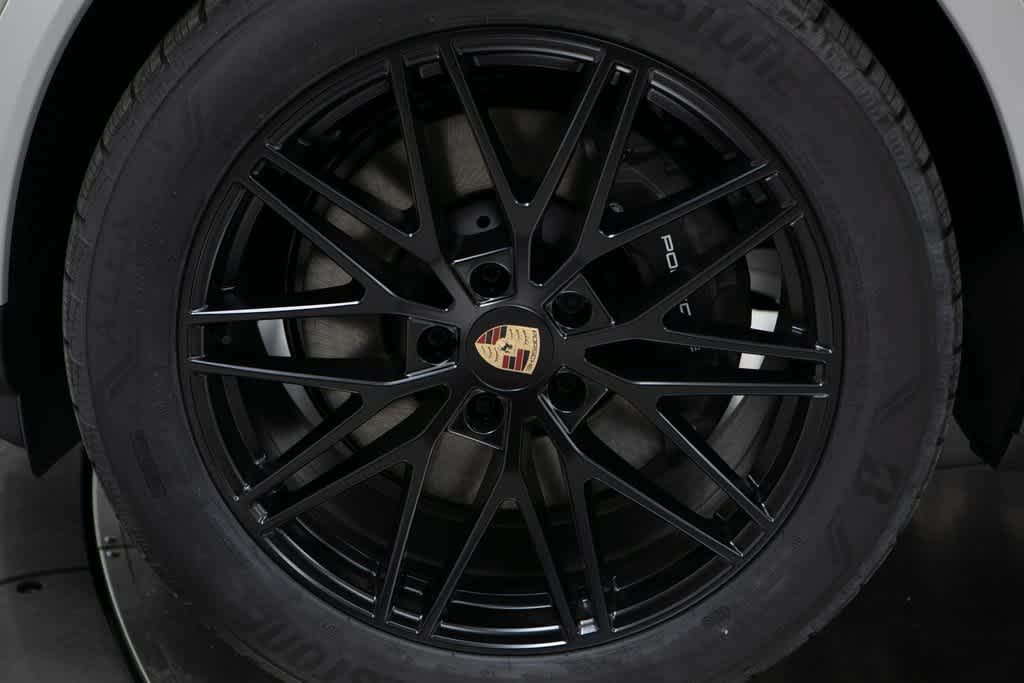 Thumbnail: 2025 Porsche Cayenne - 11