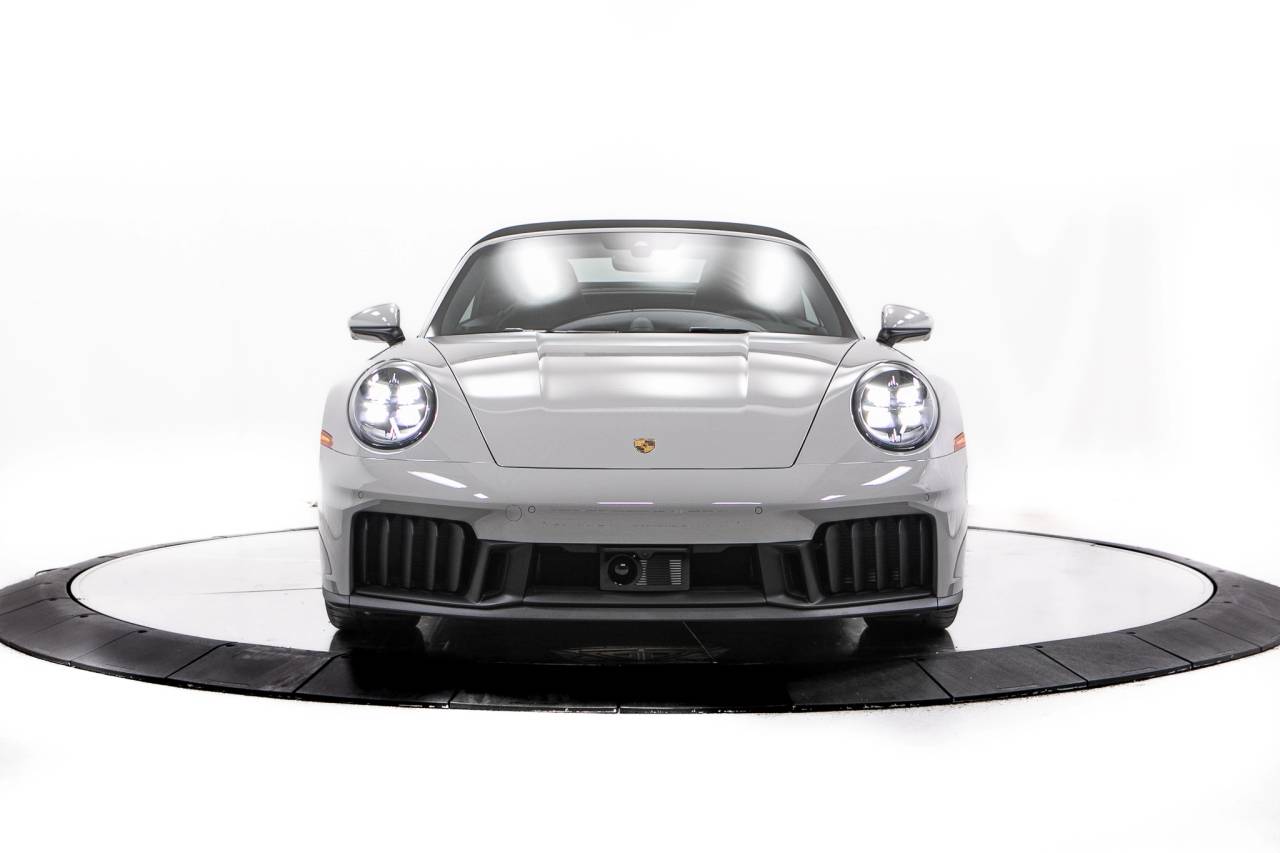 Thumbnail: 2026 Porsche 911 - 10