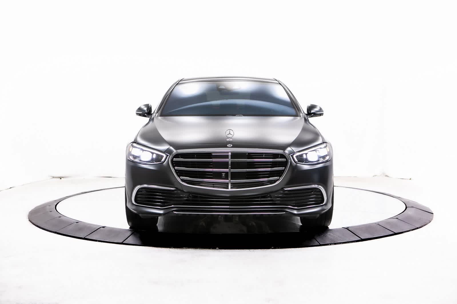 Thumbnail: 2023 Mercedes-Benz S-Class - 10