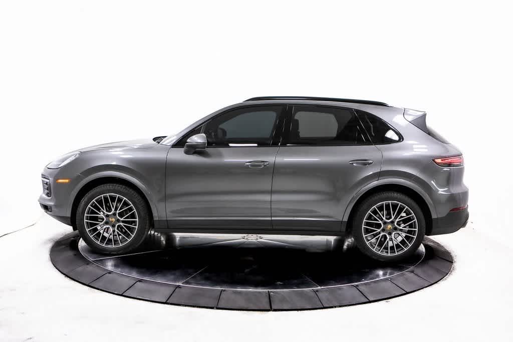 2020 Porsche Cayenne Base photo 2