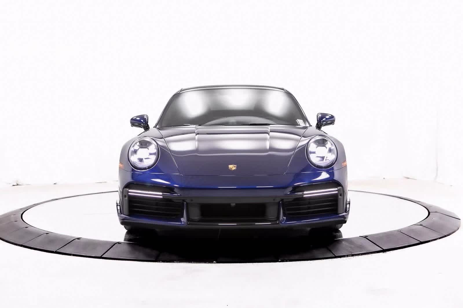 Thumbnail: 2023 Porsche 911 - 10