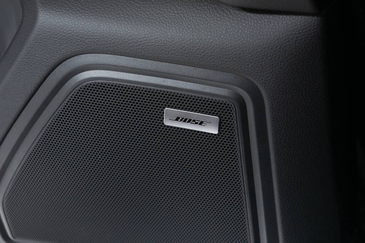 Thumbnail: 2026 Porsche Macan - 33