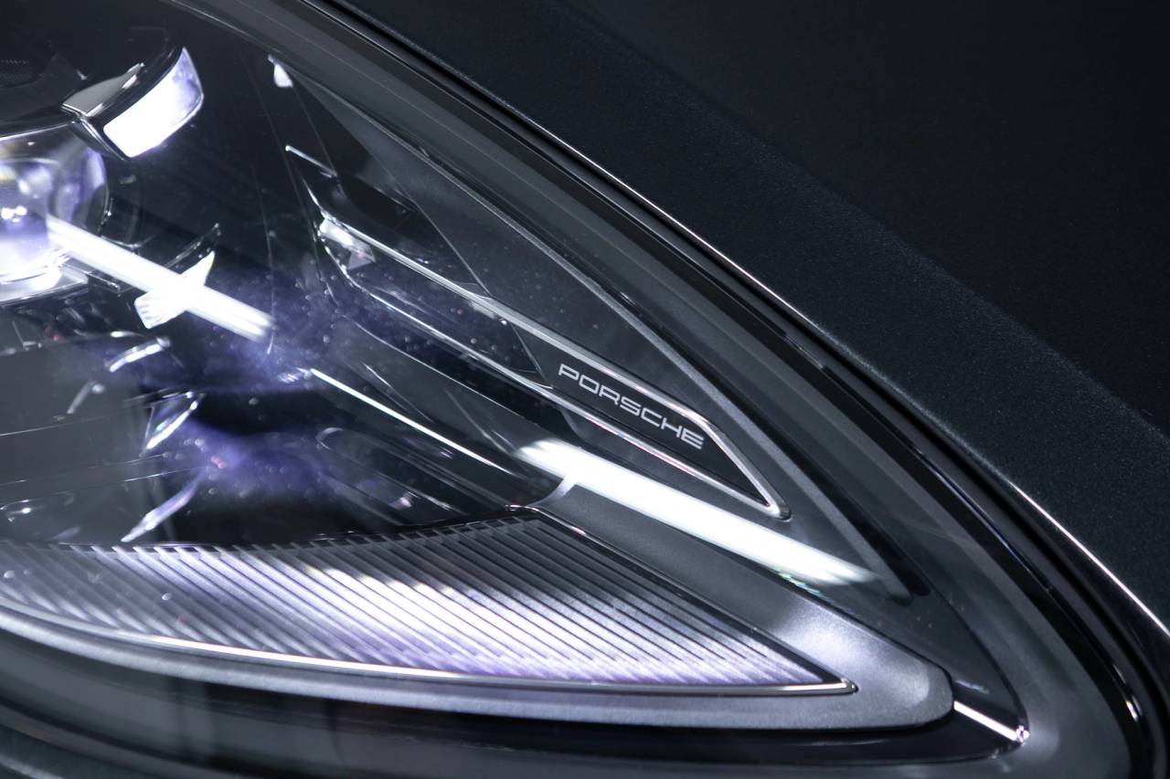 Thumbnail: 2026 Porsche Macan - 13