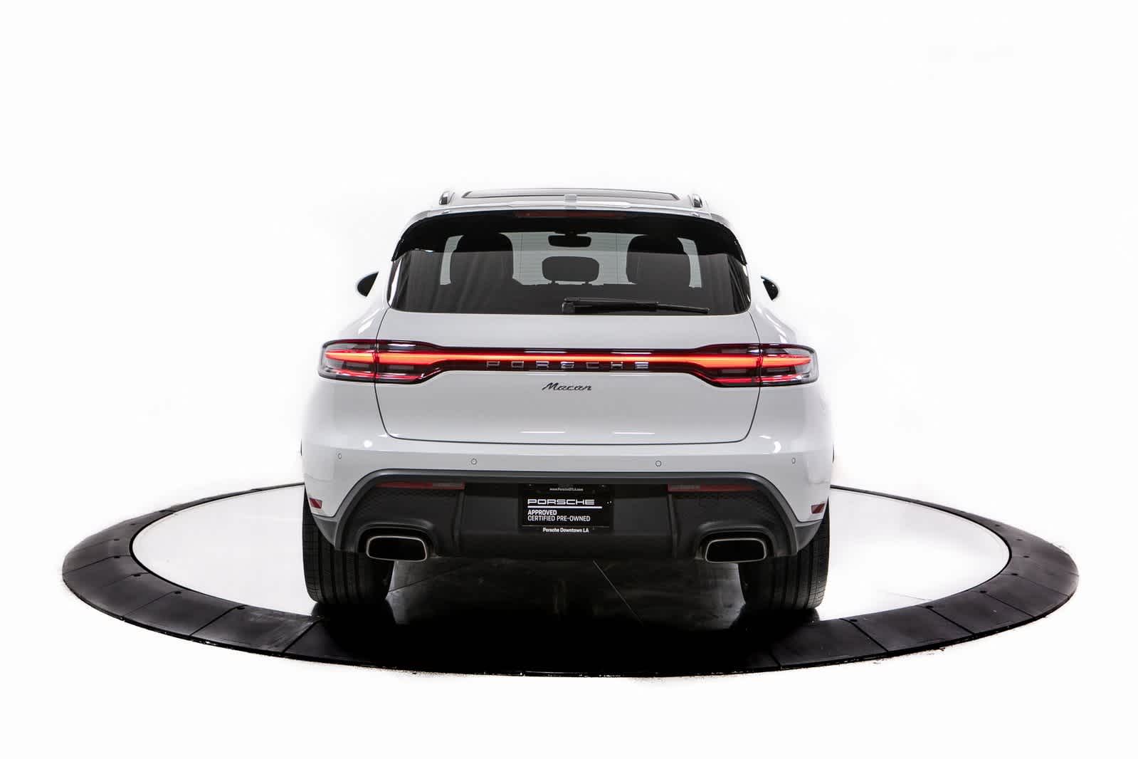 Thumbnail: 2024 Porsche Macan - 6