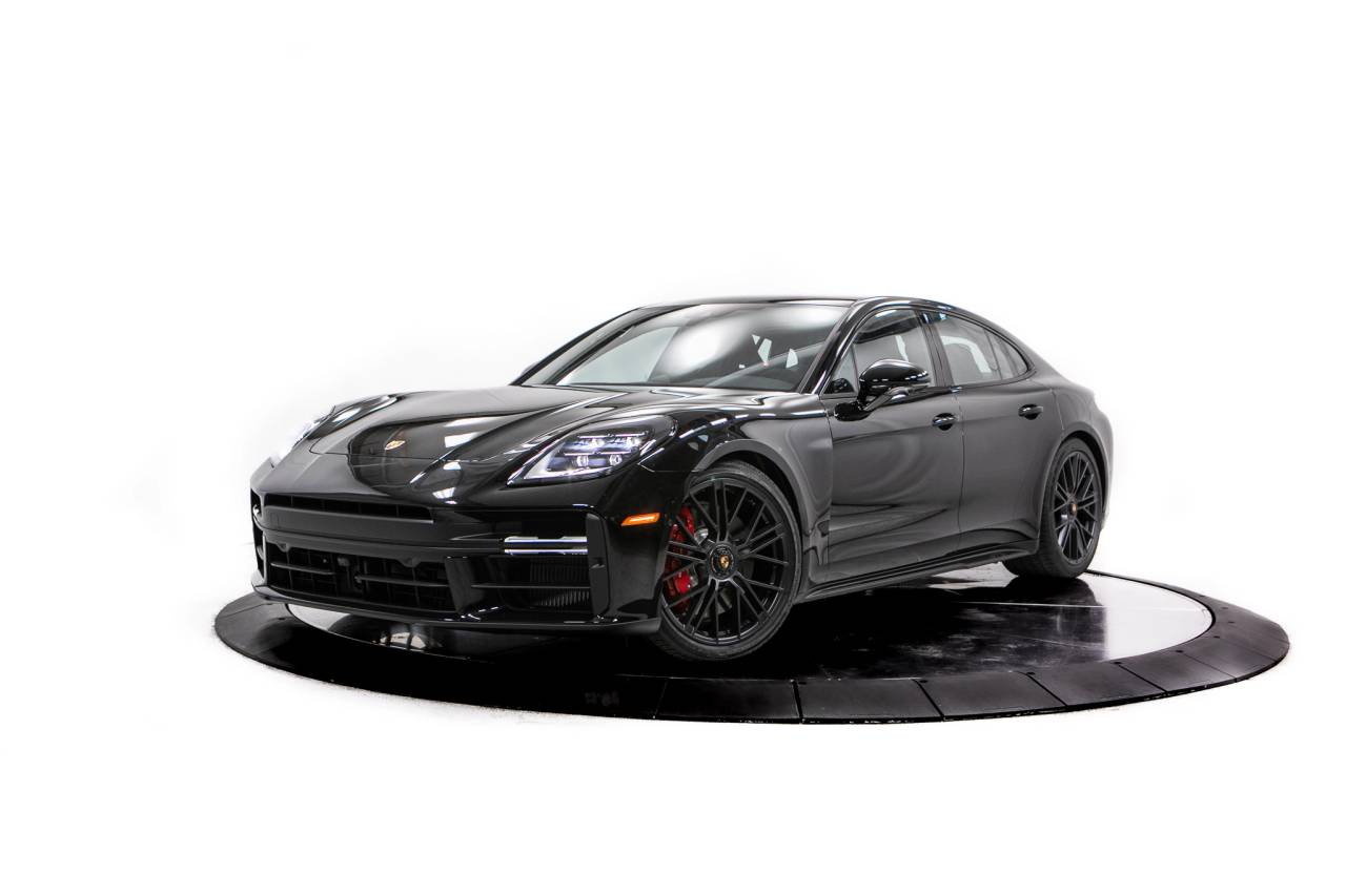 Thumbnail: 2026 Porsche Panamera - 1