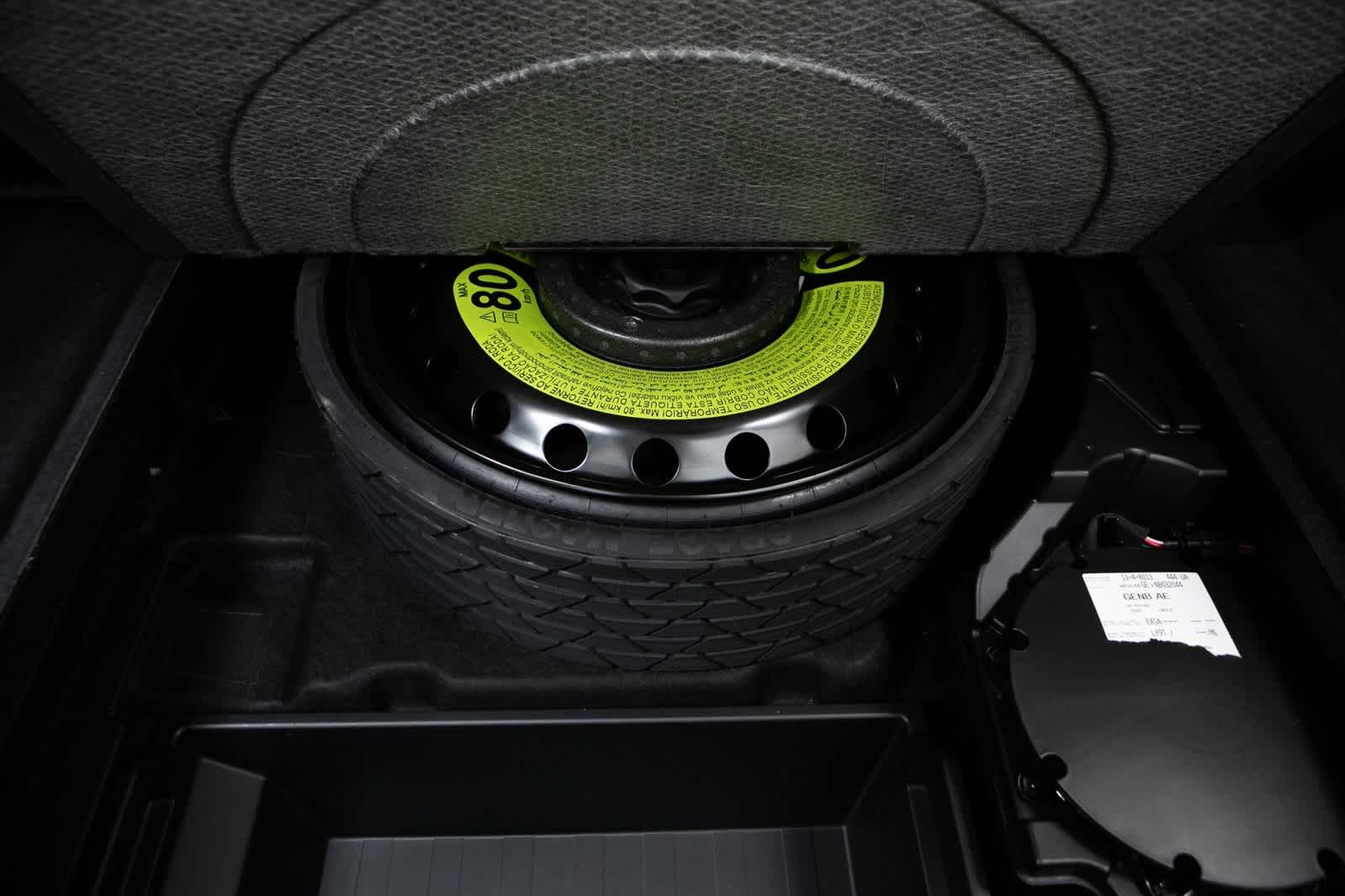 Thumbnail: 2022 Audi e-tron - 30