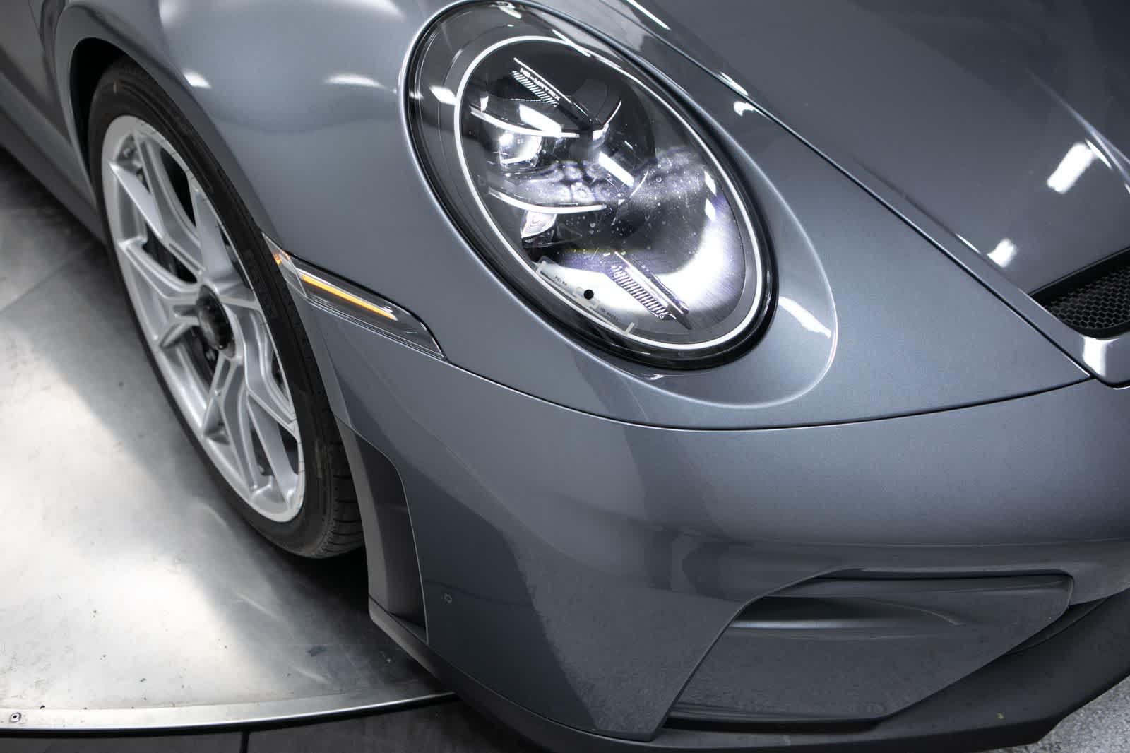 Thumbnail: 2026 Porsche 911 - 12