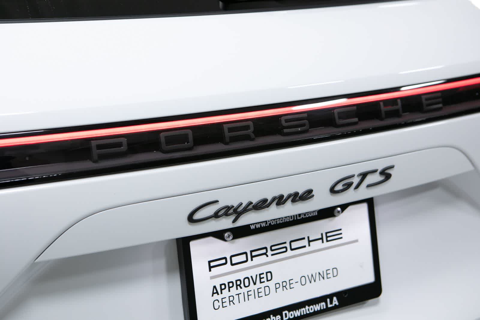 Thumbnail: 2023 Porsche Cayenne - 19